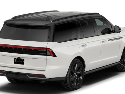 New 2027 Lincoln Navigator Black Label AWD/4WD image 11