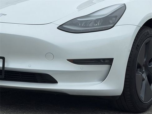 Used 2022 Tesla Model 3 Long Range image 7