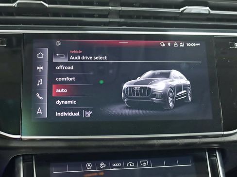 Used 2023 Audi Q8 Premium Plus w/ Premium Plus Package AWD/4WD image 22