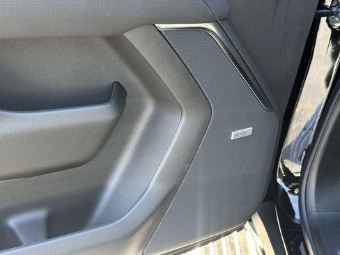 New 2026 Chevrolet Suburban High Country AWD/4WD image 13