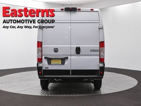 Used 2025 RAM ProMaster 2500 w/ Convenience Group FWD image 6