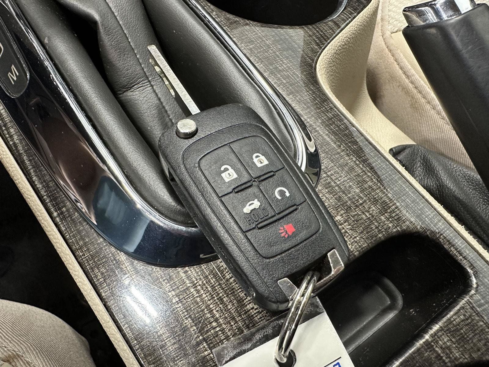 Used 2014 Chevrolet Malibu LT w/ Power Convenience Package FWD image 24