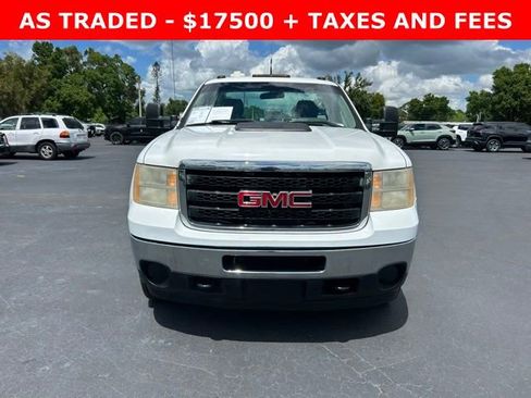 Used 2011 GMC Sierra 3500 W/T RWD image 2