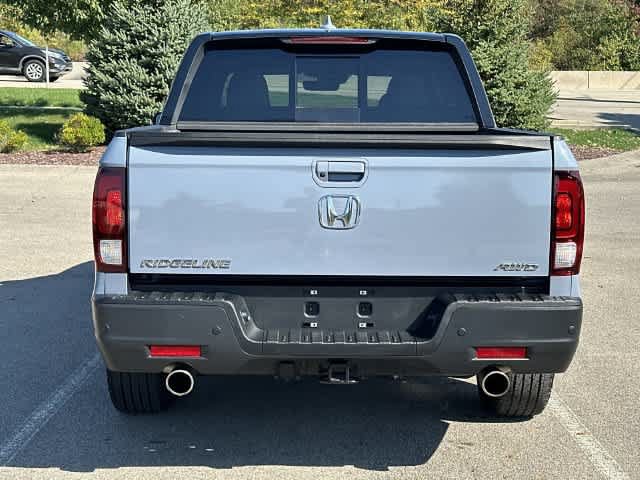 Used 2023 Honda Ridgeline Black Edition image 4