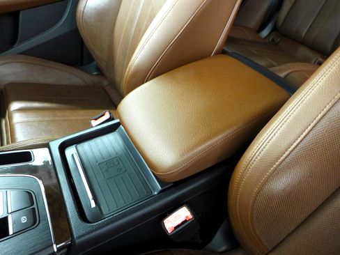 Used 2019 Audi Q5 2.0T Premium Plus w/ Premium Plus Package image 37