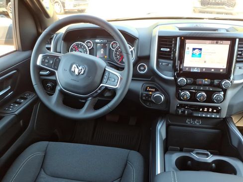 New 2026 RAM 1500 Big Horn AWD/4WD image 19