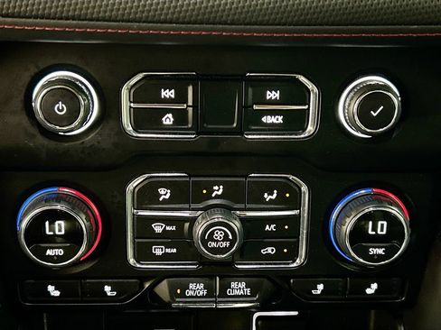 Used 2023 Chevrolet Tahoe RST w/ Luxury Package RWD image 13