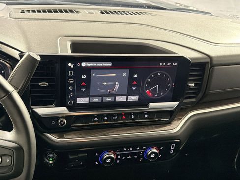 Used 2025 GMC Sierra 1500 Elevation image 21