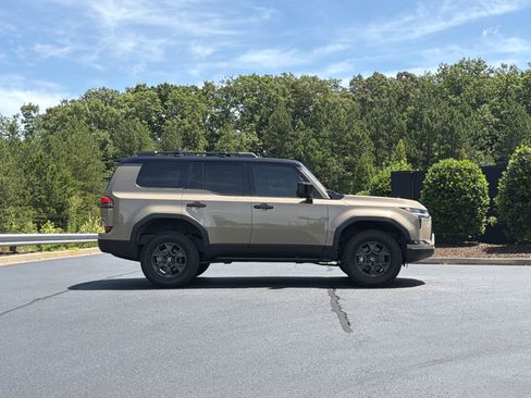 Used 2025 Lexus GX 550 AWD/4WD image 5
