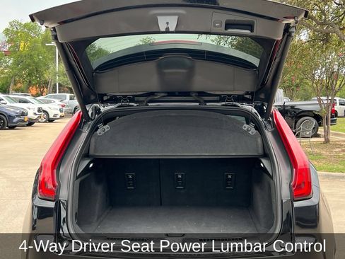 Used 2019 Cadillac XT4 Premium Luxury FWD image 21
