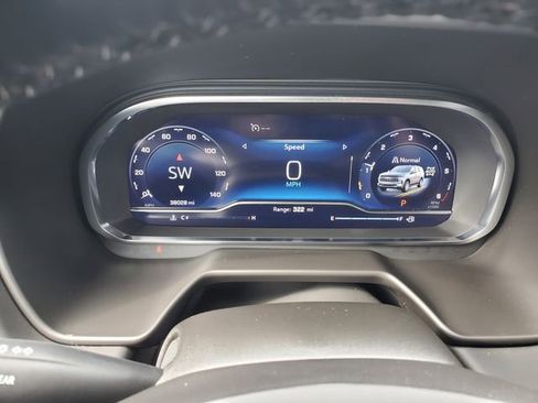 Used 2024 Chevrolet Tahoe LT w/ Luxury Package image 29