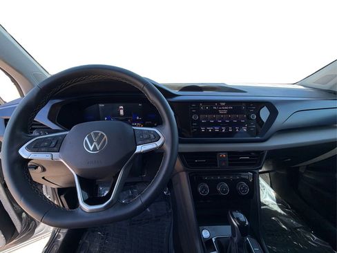 Used 2023 Volkswagen Taos SE image 28
