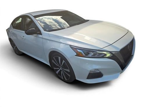 Used 2022 Nissan Altima 2.5 SR FWD image 1