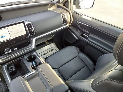 Used 2025 Ford Expedition Platinum w/ Stealth Performance Package image 19