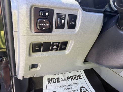 Used 2012 Toyota 4Runner SR5 w/ Convenience Pkg AWD/4WD image 22