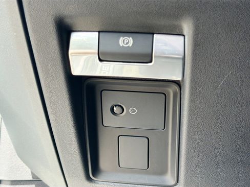 Used 2020 Land Rover Defender 110 X AWD/4WD image 36