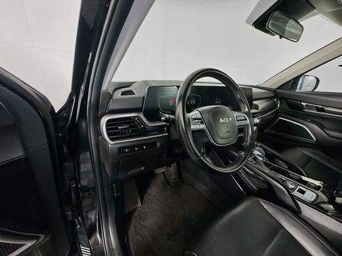 Used 2024 Kia Telluride S w/ S Sunroof Package FWD image 9