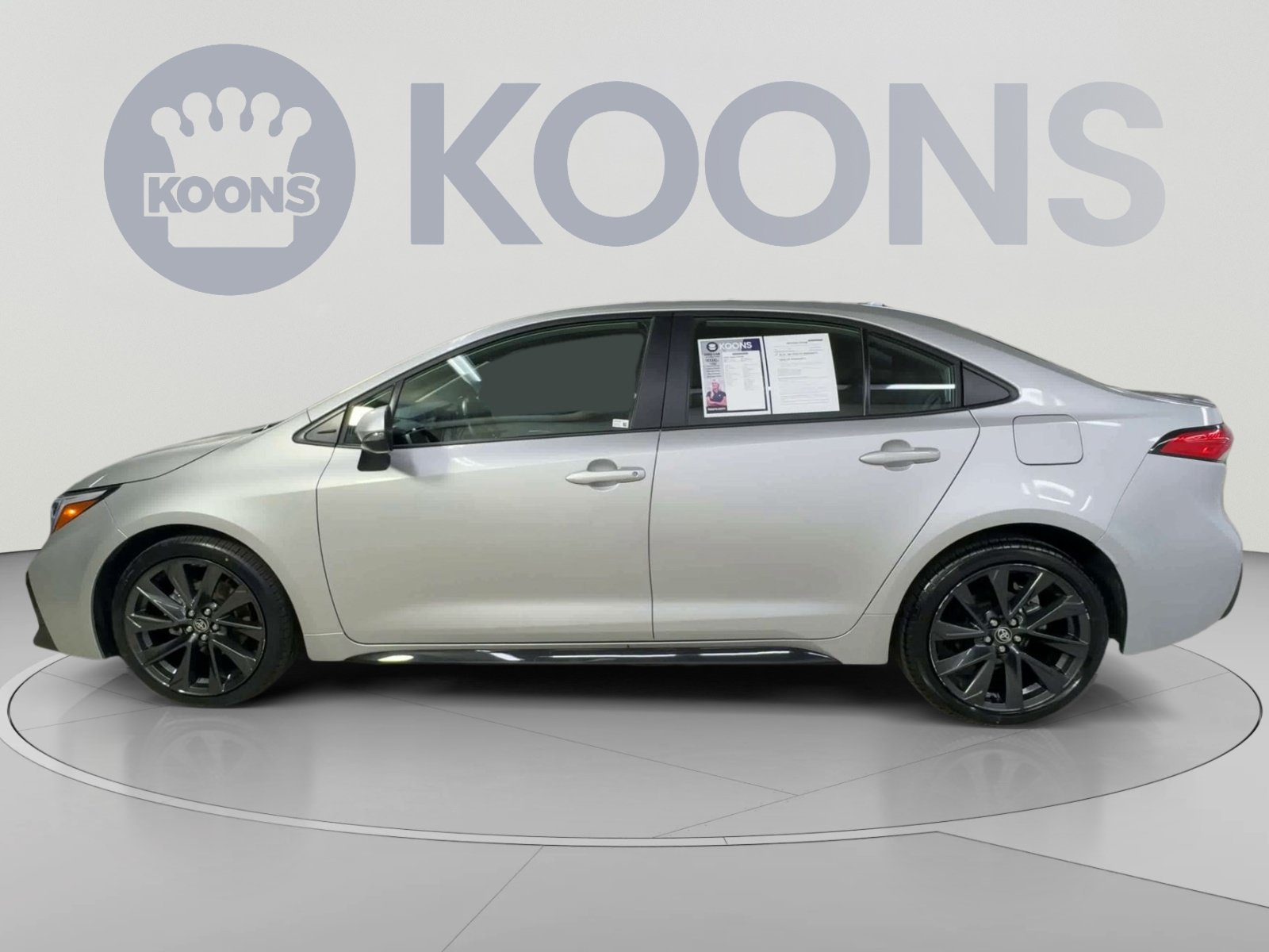 Used 2025 Toyota Corolla SE FWD image 7