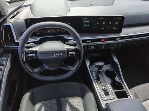 New 2026 Kia Sorento LX FWD image 21