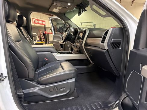 Used 2020 Ford F250 Lariat w/ Lariat Ultimate Package AWD/4WD image 36