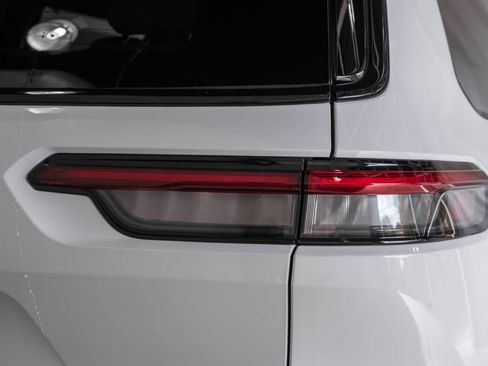 New 2025 Jeep Grand Cherokee L Limited w/ Luxury Tech Group II image 6