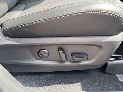 Certified 2026 INFINITI QX60 Luxe w/ Cargo Package FWD image 14