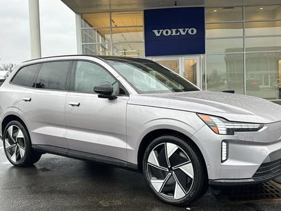 New 2026 Volvo EX90 Ultra
