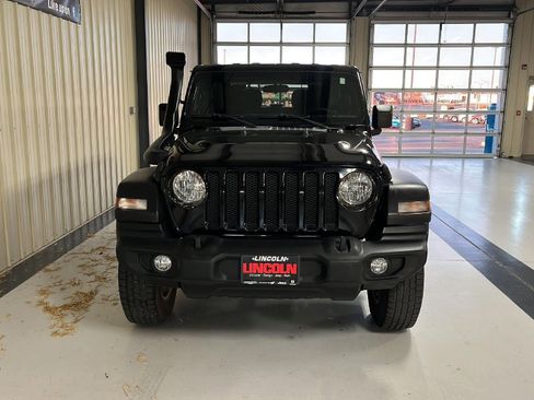 Used 2020 Jeep Wrangler Sport image 7