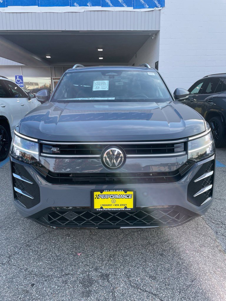 New 2027 Volkswagen Atlas SEL R-Line AWD/4WD image 1