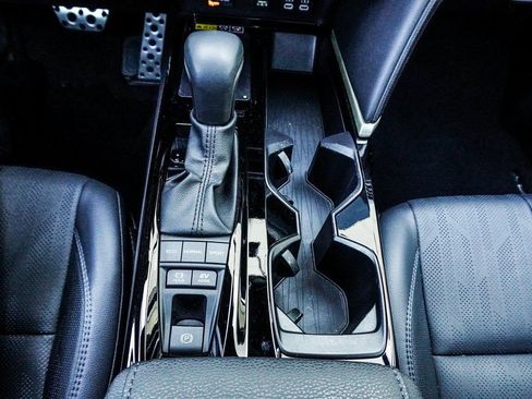 Used 2025 Toyota Camry XSE image 21