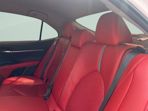 Used 2021 Toyota Camry XSE image 17