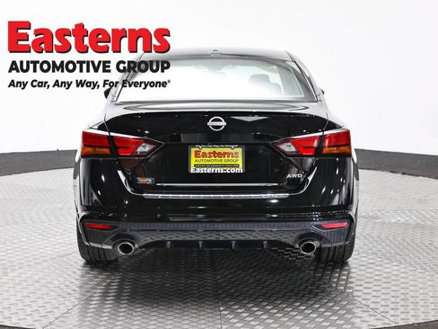 Used 2023 Nissan Altima 2.5 SR w/ SR Premium Package AWD/4WD image 6