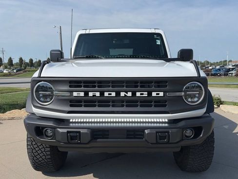 Used 2023 Ford Bronco Black Diamond w/ Sasquatch Package AWD/4WD image 3