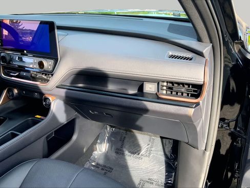 Used 2026 Toyota Grand Highlander AWD Hybrid image 19