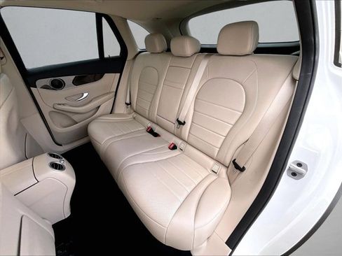 Certified 2021 Mercedes-Benz GLC 300 image 28