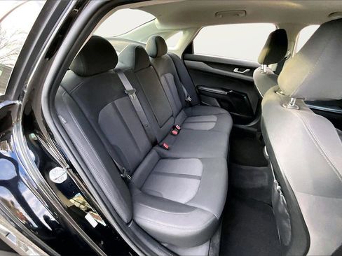 Used 2022 Kia K5 LXS image 22