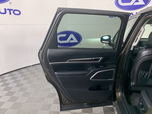 Used 2025 Kia Telluride S FWD image 31