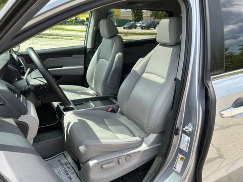 Used 2023 Honda Odyssey EX-L image 10