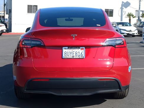 Used 2021 Tesla Model Y Long Range image 7
