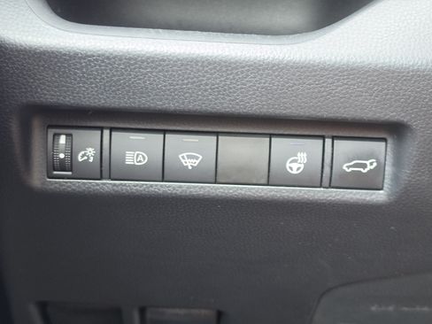 Certified 2021 Toyota RAV4 XLE w/ Convenience Package AWD/4WD image 15