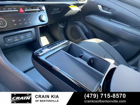 Used 2026 Hyundai Tucson Blue SE w/ Tow & Go Package AWD/4WD image 10