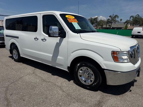 Used 2015 Nissan NV 3500 SV w/ Technology Package RWD image 3