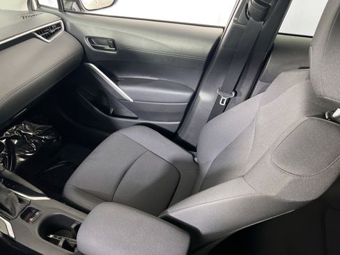 Used 2023 Toyota Corolla Cross LE image 21