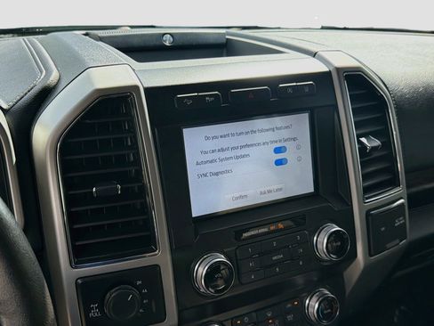 Used 2020 Ford F150 Lariat w/ Equipment Group 502A Luxury AWD/4WD image 12