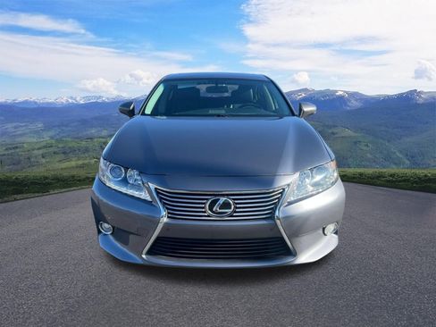 Used 2014 Lexus ES 350 w/ Premium Package FWD image 9