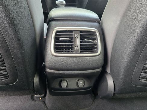 Used 2017 Kia Sorento FWD image 24