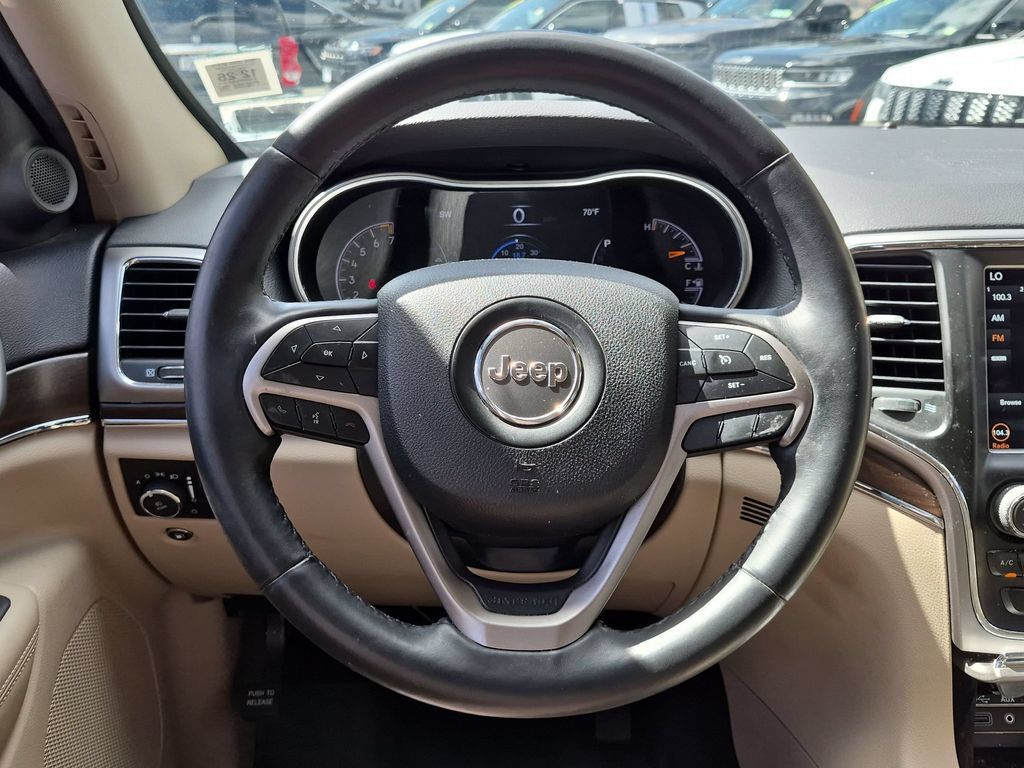 Used 2018 Jeep Grand Cherokee Limited AWD/4WD image 14