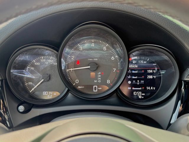 Certified 2026 Porsche Macan AWD/4WD image 22