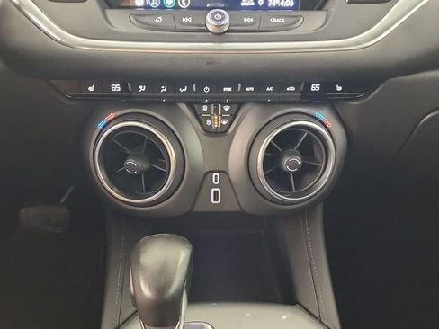 Used 2019 Chevrolet Blazer LT AWD/4WD image 16