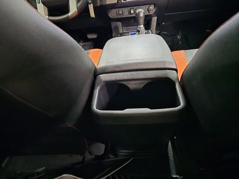 Used 2020 Toyota Tacoma SR5 image 37